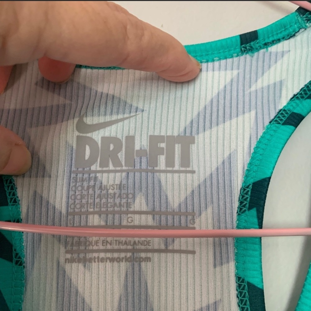 Nike Dri-Fit Lightly Ribbed Tank - Picture 4 of 4